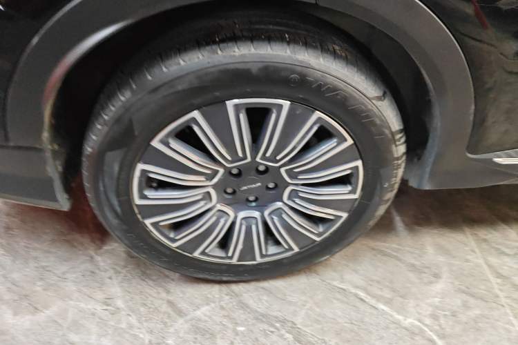 Used JETOUR X70 PLUS 2025 1.5T Luxury Edition 5 Seats Right Rear Wheel Hub