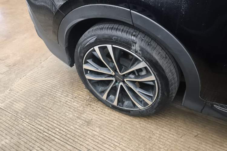 Used JETOUR X70 PLUS 2025 1.5T Flagship 7-Seater Right Rear Wheel Hub