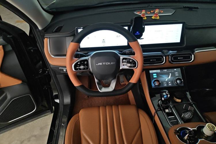 Used JETOUR X70 PLUS 2025 1.5T Flagship 7-Seater Steering Wheel
