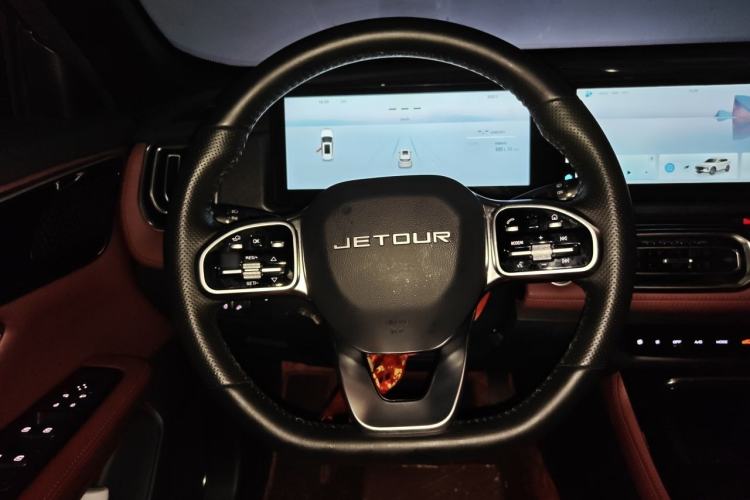 Used JETOUR X70 PLUS 2025 1.5T Elite Edition 5 Seats Steering Wheel