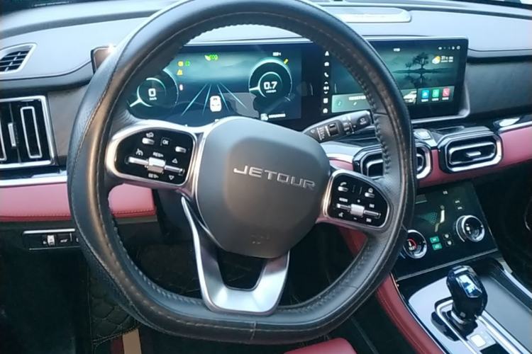 Used JETOUR X70 PLUS 2025 1.5T Luxury Edition 5 Seats Steering Wheel