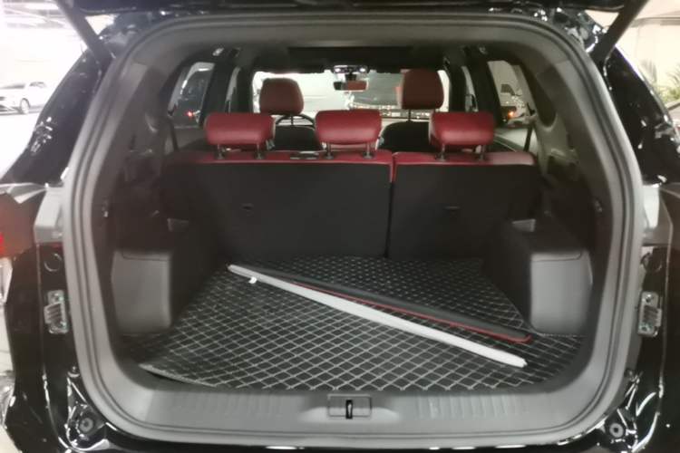 Used JETOUR X70 PLUS 2025 Champion Edition 1.5T DCT Champion MAX 5-seater Trunk