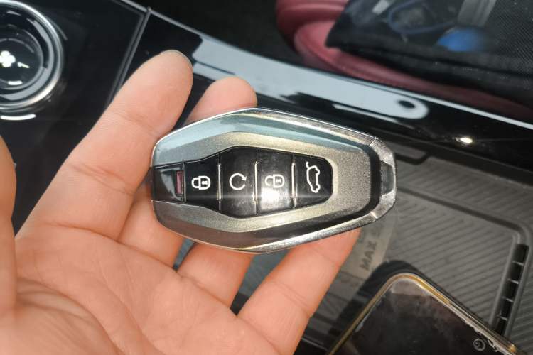 Used JETOUR X70 PLUS 2025 1.5T Flagship 7-Seater Vehicle Key