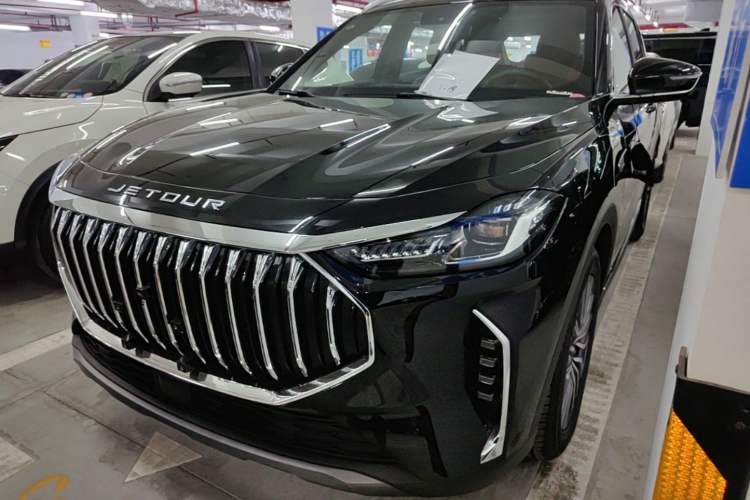 JETOUR X70 PLUS 2025 Champion Edition 1.5T DCT Champion PRO 5-Seater