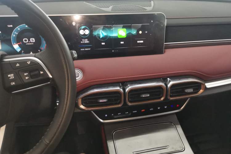 Used JETOUR X70 PLUS 2025 Champion Edition 1.5T DCT Champion PRO 5-Seater Audio And AC Panel