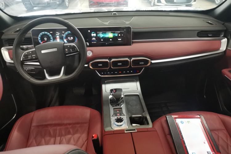 Used JETOUR X70 PLUS 2025 Champion Edition 1.5T DCT Champion PRO 5-Seater Center Console