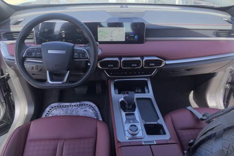 Used JETOUR X70 PLUS 2025 Champion Edition 1.5T DCT Champion MAX 5-seater Center Console