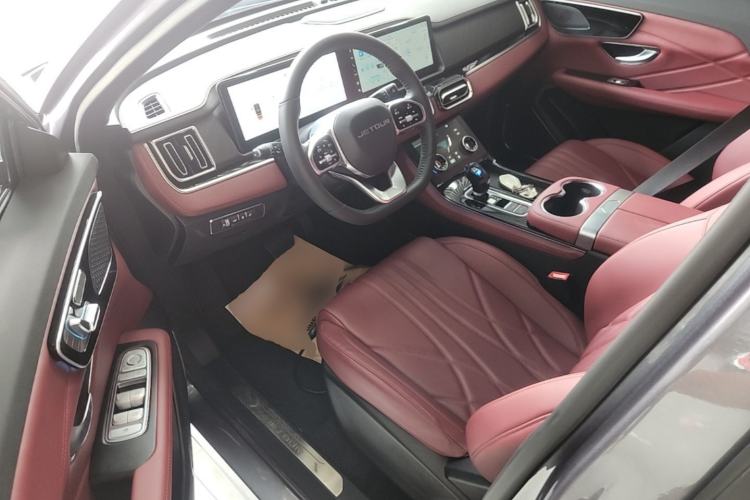 Used JETOUR X70 PLUS 2025 1.5T Luxury Edition 5 Seats Driver Seat
