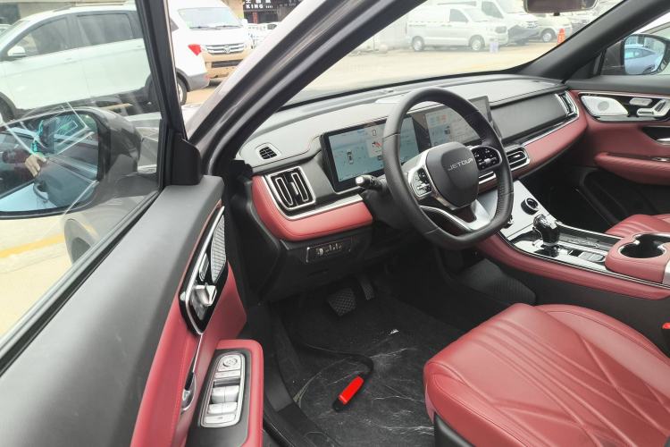 Used JETOUR X70 PLUS 2025 1.5T Flagship Edition 5 Seats Driver Seat