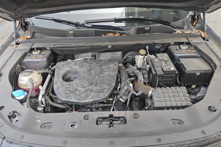 Used JETOUR X70 PLUS 2025 1.5T Luxury Edition 7-Seater Engine Bay