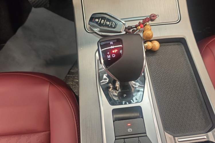 Used JETOUR X70 PLUS 2025 Champion Edition 1.5T DCT Champion MAX 5-seater Gear Lever