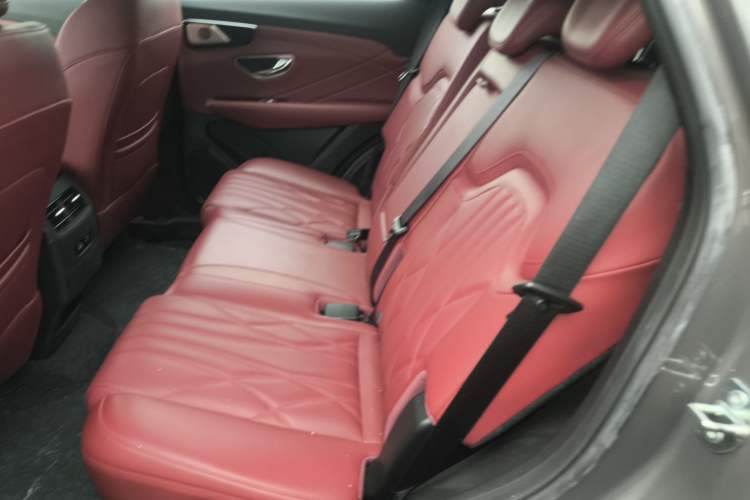 Used JETOUR X70 PLUS 2025 1.5T Flagship Edition 5 Seats Left Rear Seat