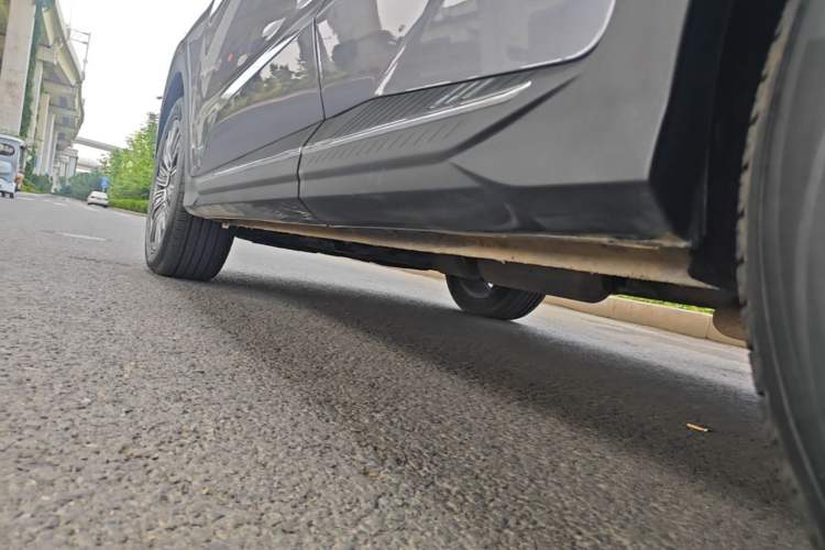 Used JETOUR X70 PLUS 2025 1.5T Luxury Edition 7-Seater Left Side Sill
