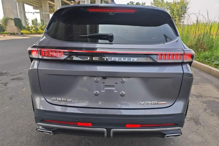 Used JETOUR X70 PLUS 2025 1.5T Luxury Edition 7-Seater Rear