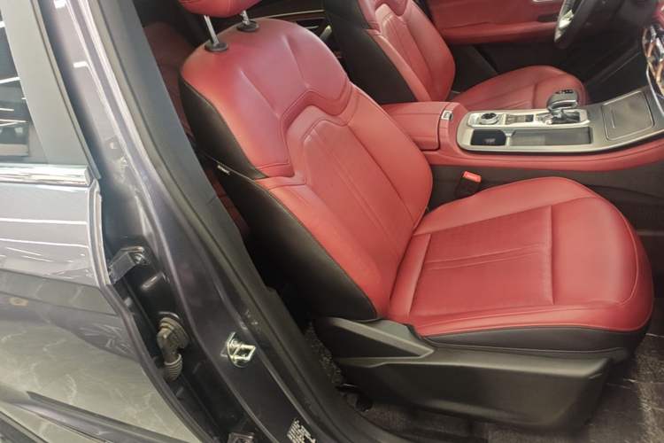 Used JETOUR X70 PLUS 2025 Champion Edition 1.5T DCT Champion MAX 5-seater Right Front Seat