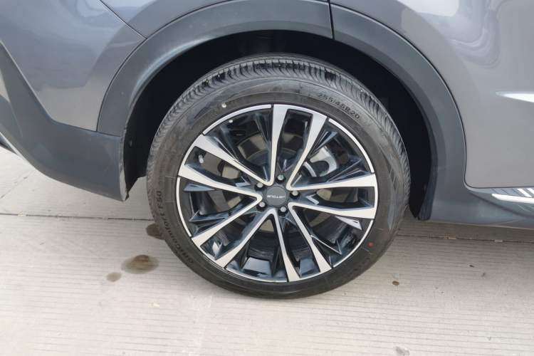 Used JETOUR X70 PLUS 2025 1.5T Flagship Edition 5 Seats Right Rear Wheel Hub