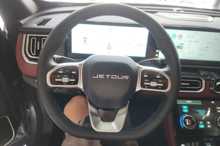 Used JETOUR X70 PLUS 2025 1.5T Luxury Edition 5 Seats Steering Wheel