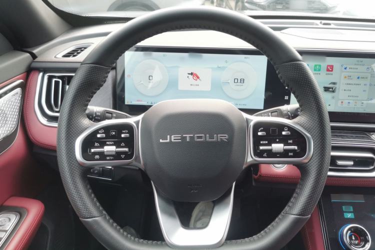 Used JETOUR X70 PLUS 2025 1.5T Flagship Edition 5 Seats Steering Wheel