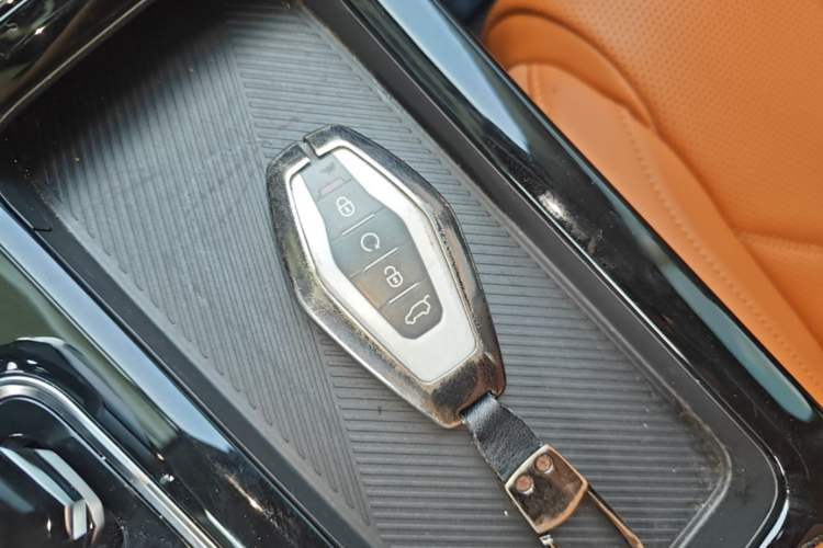Used JETOUR X70 PLUS 2025 1.5T Luxury Edition 7-Seater Vehicle Key