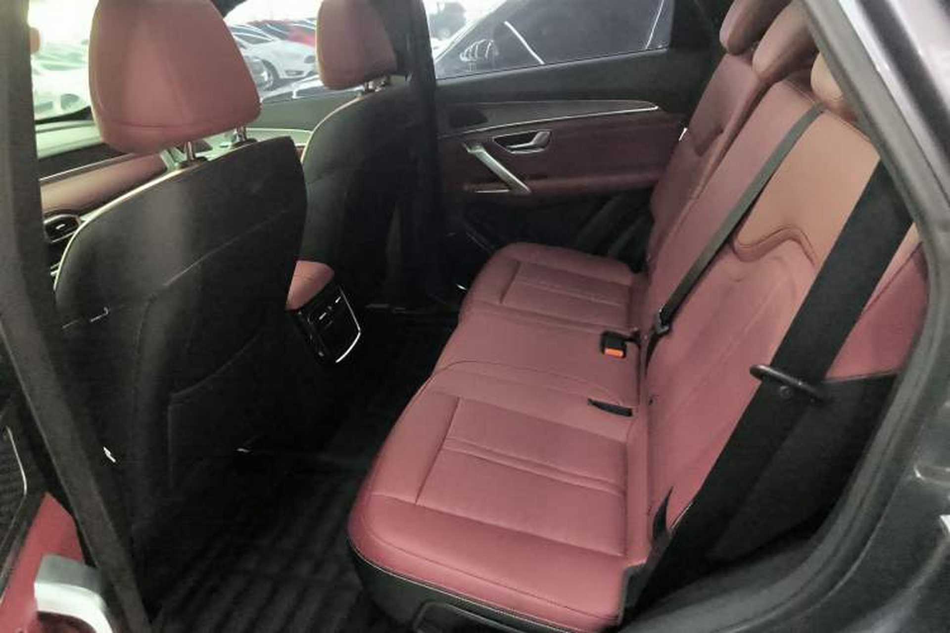 Used JETOUR X70 PLUS 2025 Champion Edition 1.5T DCT Champion MAX+ 7-Seater Interior 4