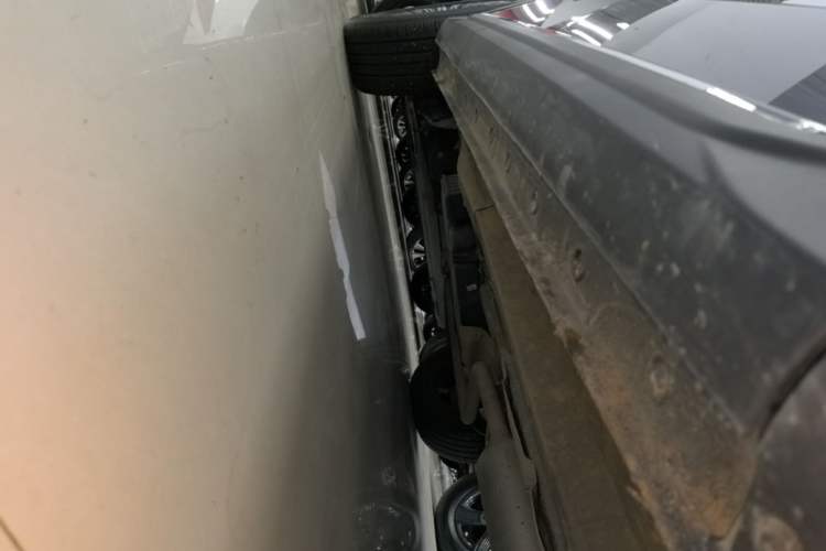 Used JETOUR X70 PLUS 2025 1.5T Luxury Edition 7-Seater Right Side Sill
