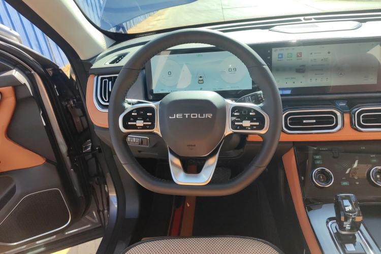 Used JETOUR X70 PLUS 2025 1.5T Luxury Edition 7-Seater Steering Wheel