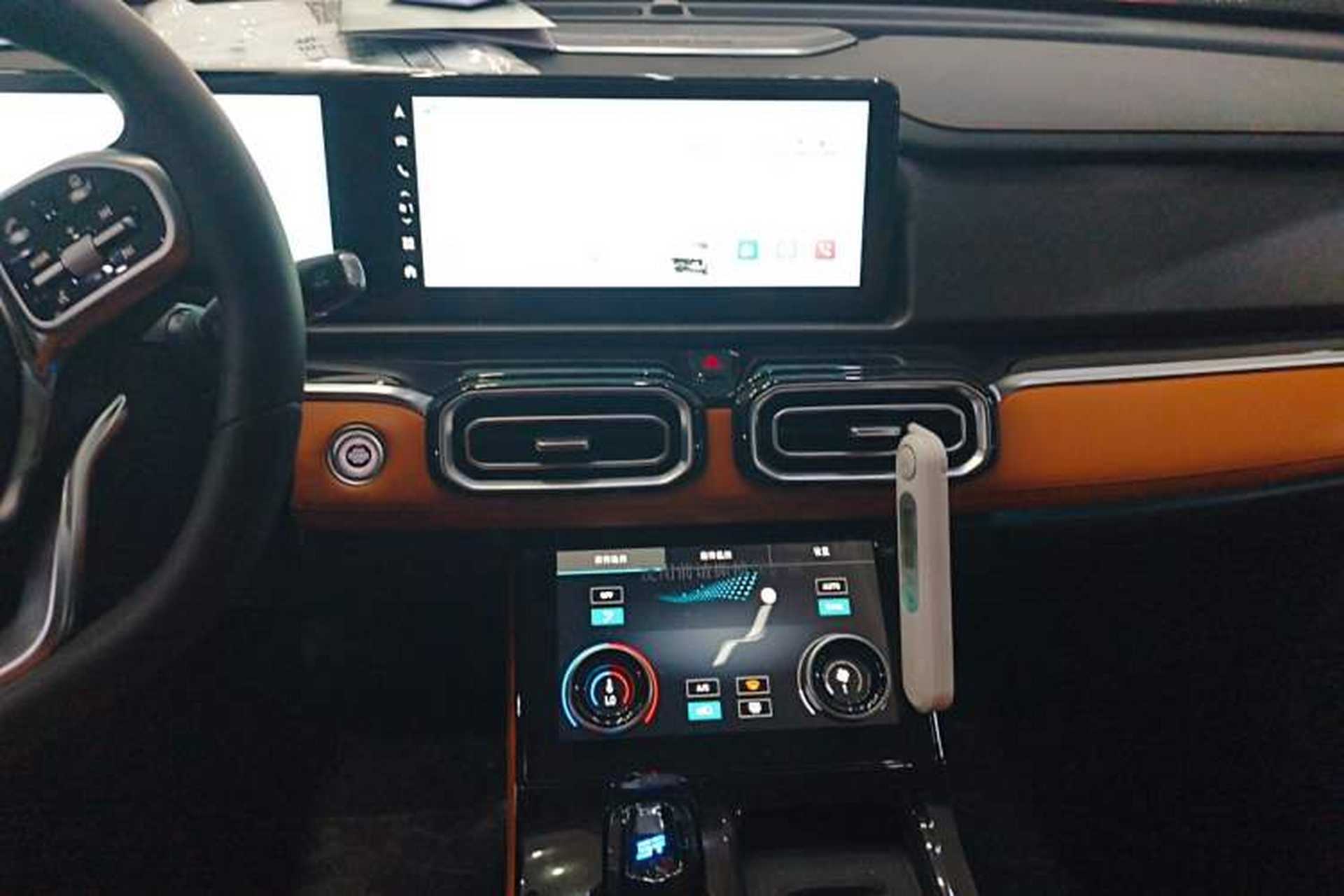 Used JETOUR X70 PLUS 2025 1.5T ZhiZhen Pailong Edition 5-Seater Audio And AC Panel