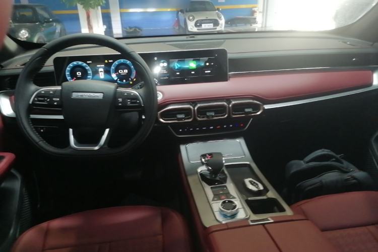 Used JETOUR X70 PLUS 2025 Champion Edition 1.5T DCT Champion PRO 7-Seater Center Console
