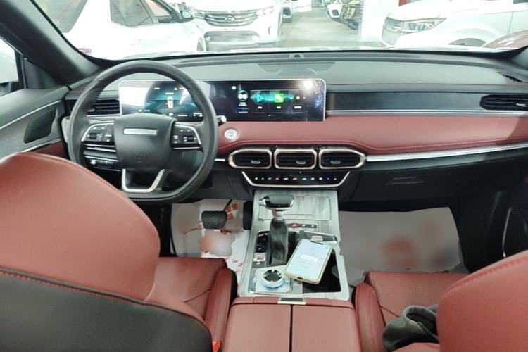 Used JETOUR X70 PLUS 2025 1.5T CVT Flagship PRO 5-Seater Center Console