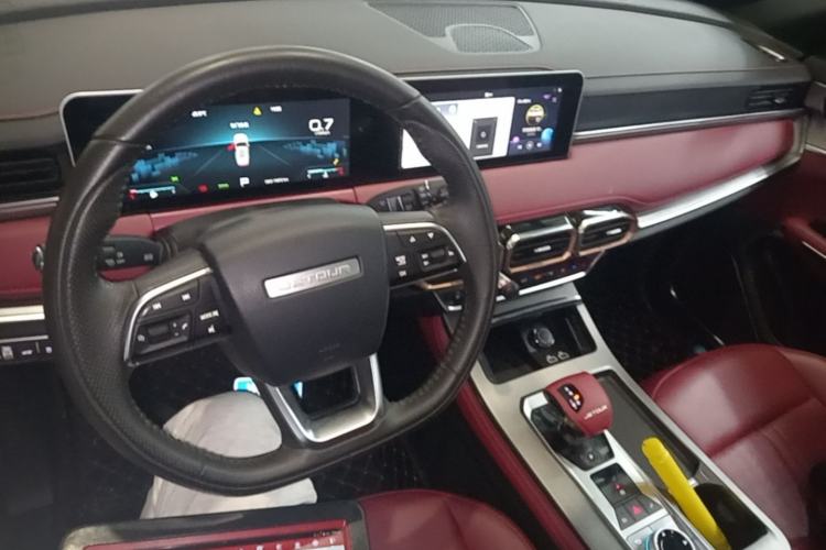 Used JETOUR X70 PLUS 2025 Champion Edition 1.5T DCT Champion MAX 5-seater Center Console
