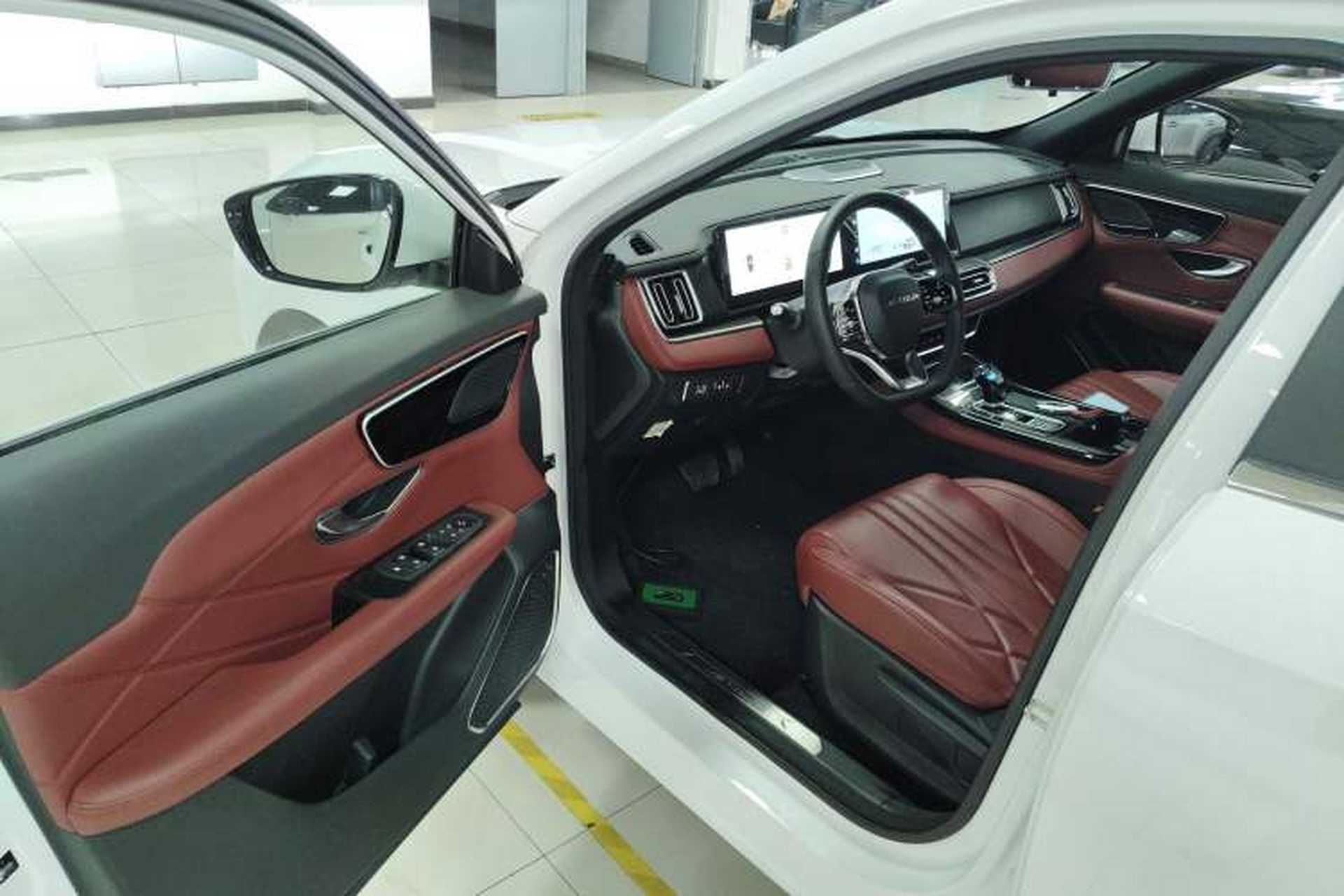 Used JETOUR X70 PLUS 2025 1.5T Elite Edition 7-Seater Driver Seat