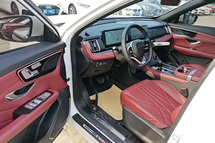 Used JETOUR X70 PLUS 2025 1.5T Luxury Dynamic Edition 7-Seater Driver Seat