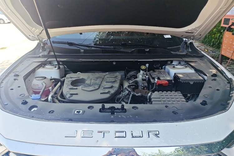 Used JETOUR X70 PLUS 2025 1.5T CVT Flagship PRO 5-Seater Engine Bay