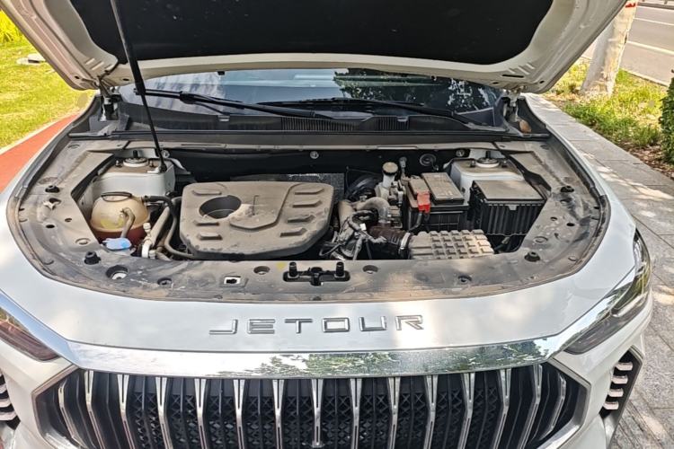 Used JETOUR X70 PLUS 2025 Champion Edition 1.5T DCT Champion MAX+ 7-Seater Engine Bay