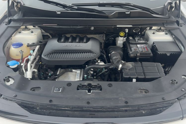 Used JETOUR X70 PLUS 2025 1.5T Luxury Dynamic Edition 7-Seater Engine Bay
