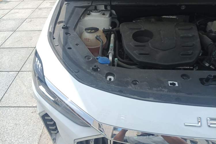 Used JETOUR X70 PLUS 2025 Champion Edition 1.5T DCT Champion MAX 5-seater Engine Bay Right