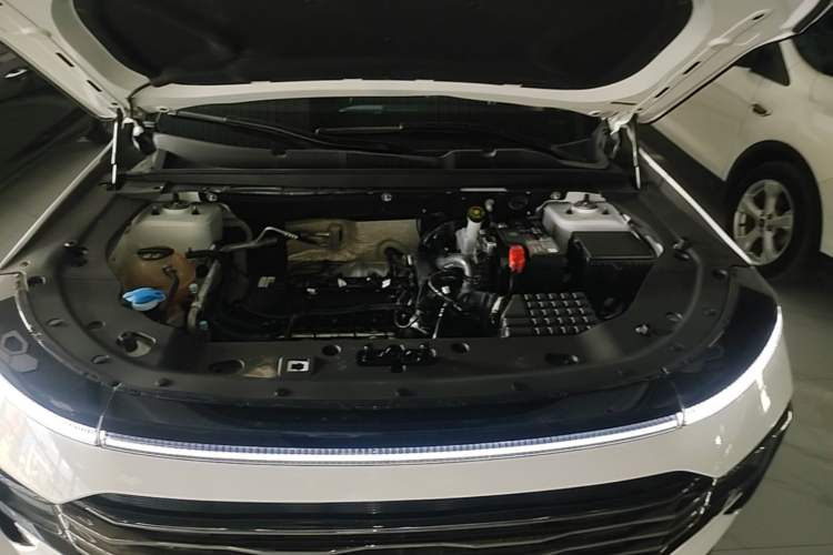 Used JETOUR X70 PLUS 2025 1.5T Elite Edition 5 Seats Engine Bay