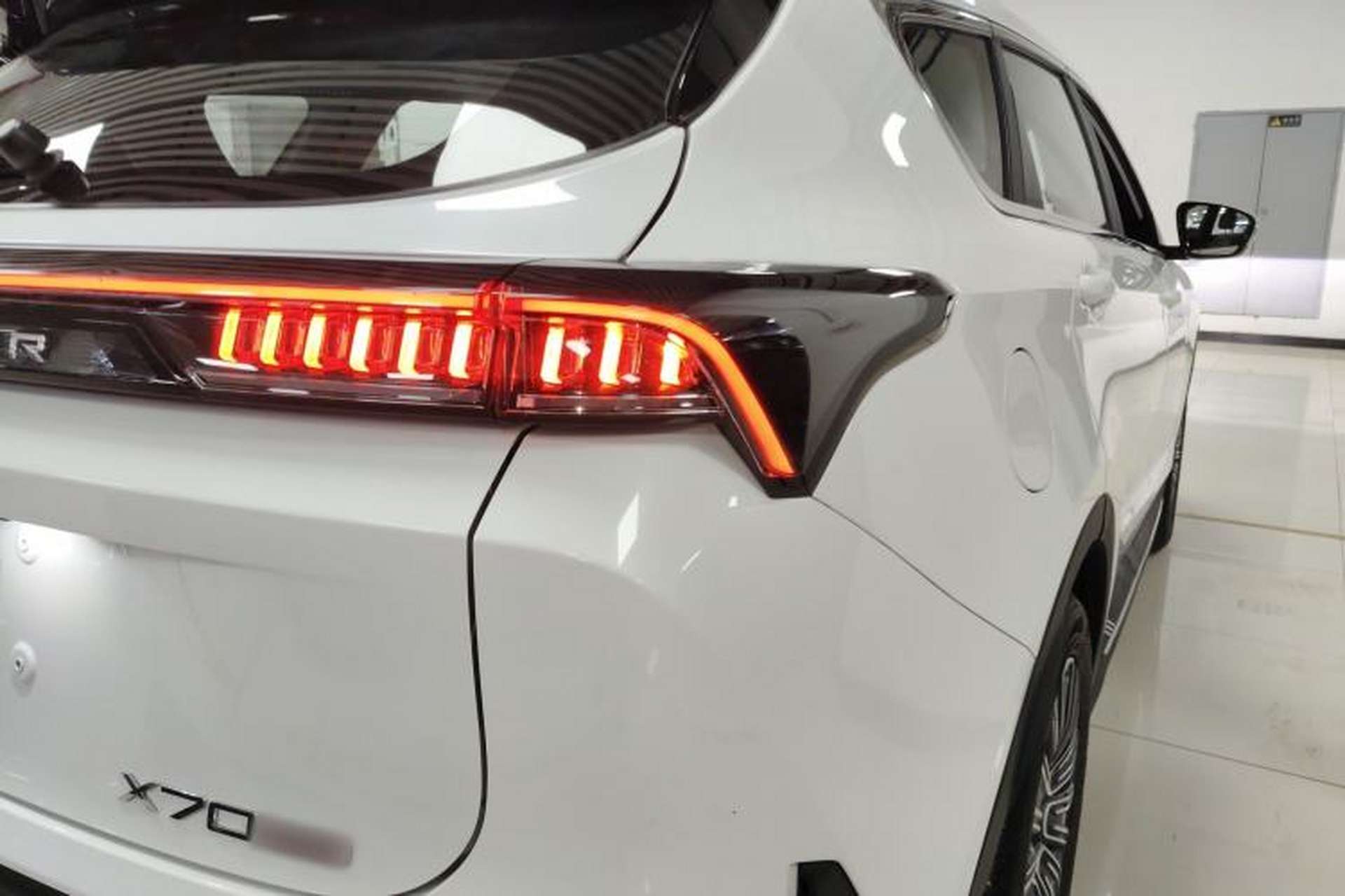Used JETOUR X70 PLUS 2025 1.5T Elite Edition 7-Seater Exterior 3