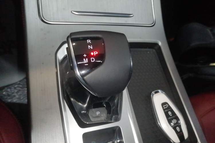 Used JETOUR X70 PLUS 2025 Champion Edition 1.5T DCT Champion PRO 7-Seater Gear Lever