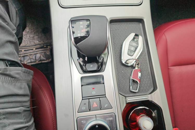 Used JETOUR X70 PLUS 2025 Champion Edition 1.5T DCT Champion PRO 5-Seater Gear Lever