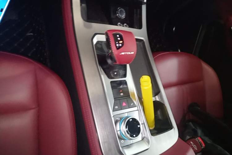Used JETOUR X70 PLUS 2025 Champion Edition 1.5T DCT Champion MAX 5-seater Gear Lever
