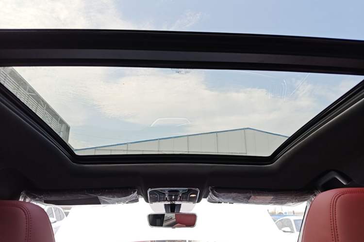 Used JETOUR X70 PLUS 2025 1.5T Luxury Dynamic Edition 7-Seater Headliner
