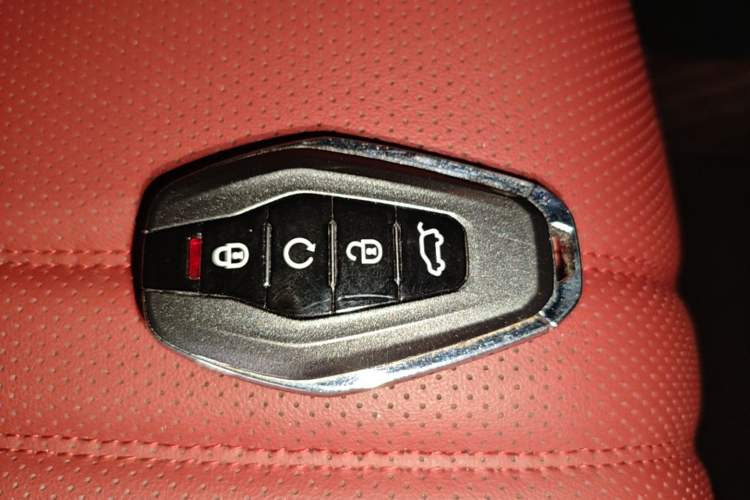 Used JETOUR X70 PLUS 2025 1.5T Luxury Dynamic Edition 5 Seats Interior 1