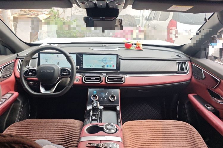 Used JETOUR X70 PLUS 2025 1.5T Luxury Edition 5 Seats Interior 2
