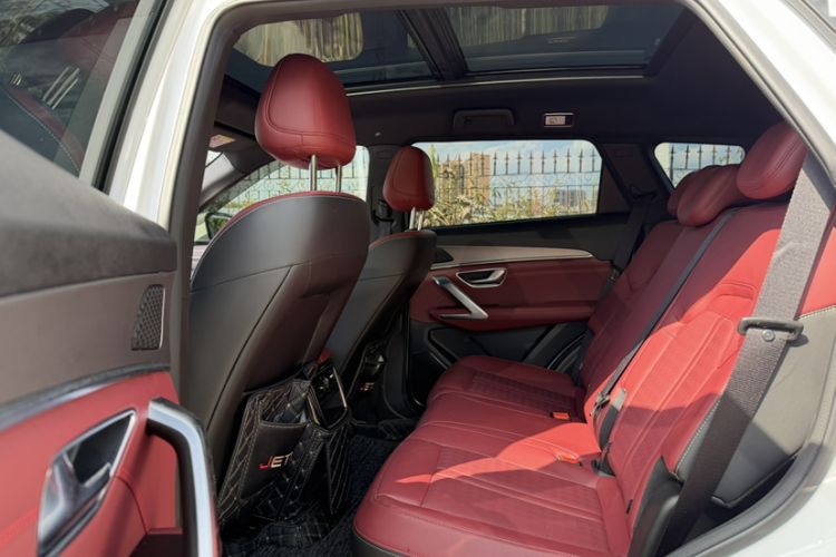 Used JETOUR X70 PLUS 2025 Champion Edition 1.5T DCT Champion PRO 5-Seater Interior 2
