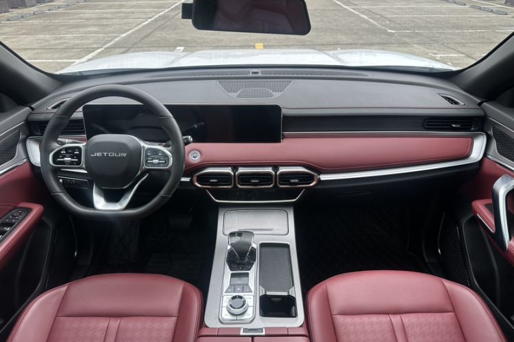 Used JETOUR X70 PLUS 2025 Champion Edition 1.5T DCT Champion MAX+ 5-seater Interior 2