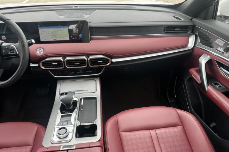 Used JETOUR X70 PLUS 2025 Champion Edition 1.5T DCT Champion MAX 5-seater Interior 2