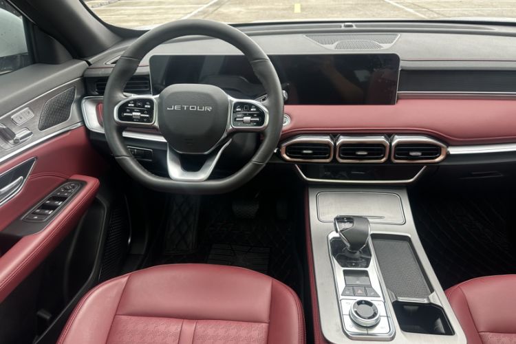Used JETOUR X70 PLUS 2025 Champion Edition 1.5T DCT Champion MAX+ 5-seater Interior 3