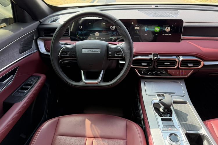 Used JETOUR X70 PLUS 2025 Champion Edition 1.5T DCT Champion PRO 5-Seater Interior 4