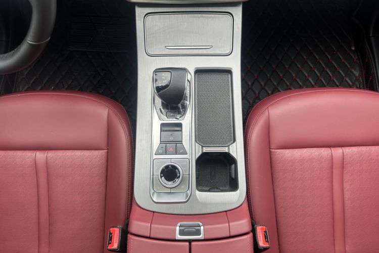 Used JETOUR X70 PLUS 2025 Champion Edition 1.5T DCT Champion MAX+ 5-seater Interior 9